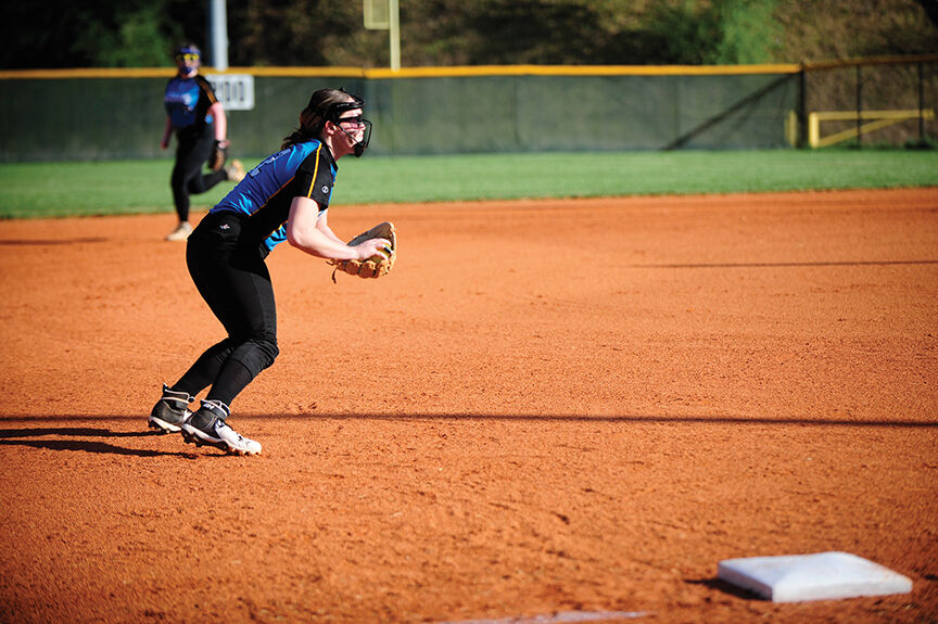 4-13 floyd central Katie Moore (fielding).jpg